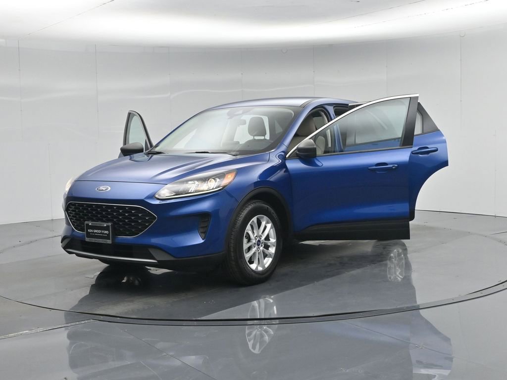Certified 2022 Ford Escape SE w/ Convenience Package FWD image 33