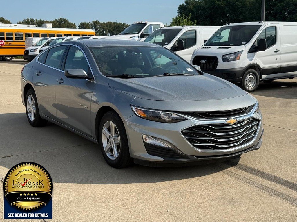 Used 2024 Chevrolet Malibu LT FWD image 3