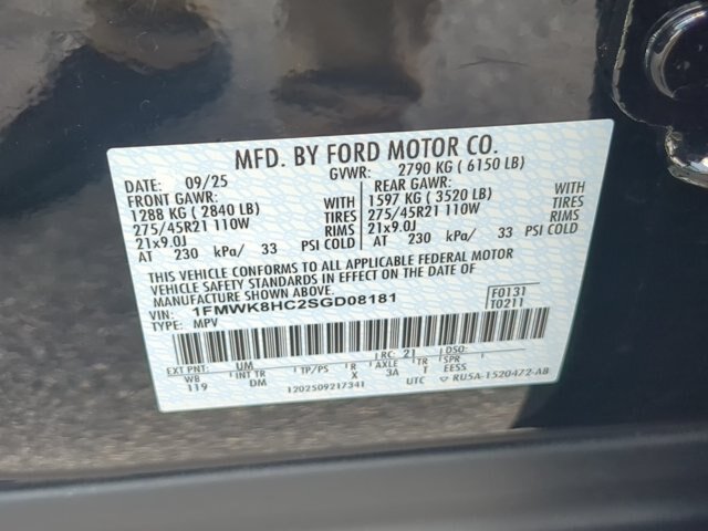 Certified 2025 Ford Explorer Platinum w/ Ultimate Package AWD/4WD image 31