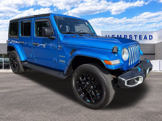 Used 2022 Jeep Wrangler Unlimited Sahara w/ Safety Group AWD/4WD image 3
