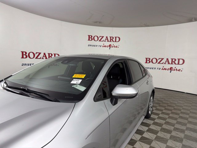Used 2022 Toyota Corolla LE FWD image 7
