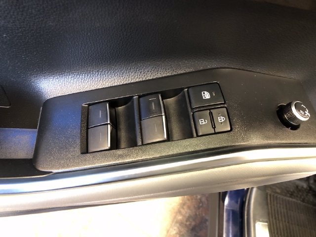 Used 2021 Toyota Highlander Platinum AWD/4WD image 12