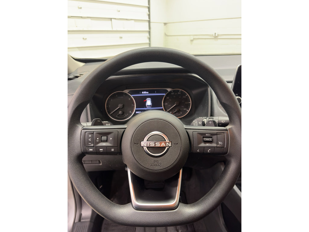 Used 2024 Nissan Rogue SV FWD image 15