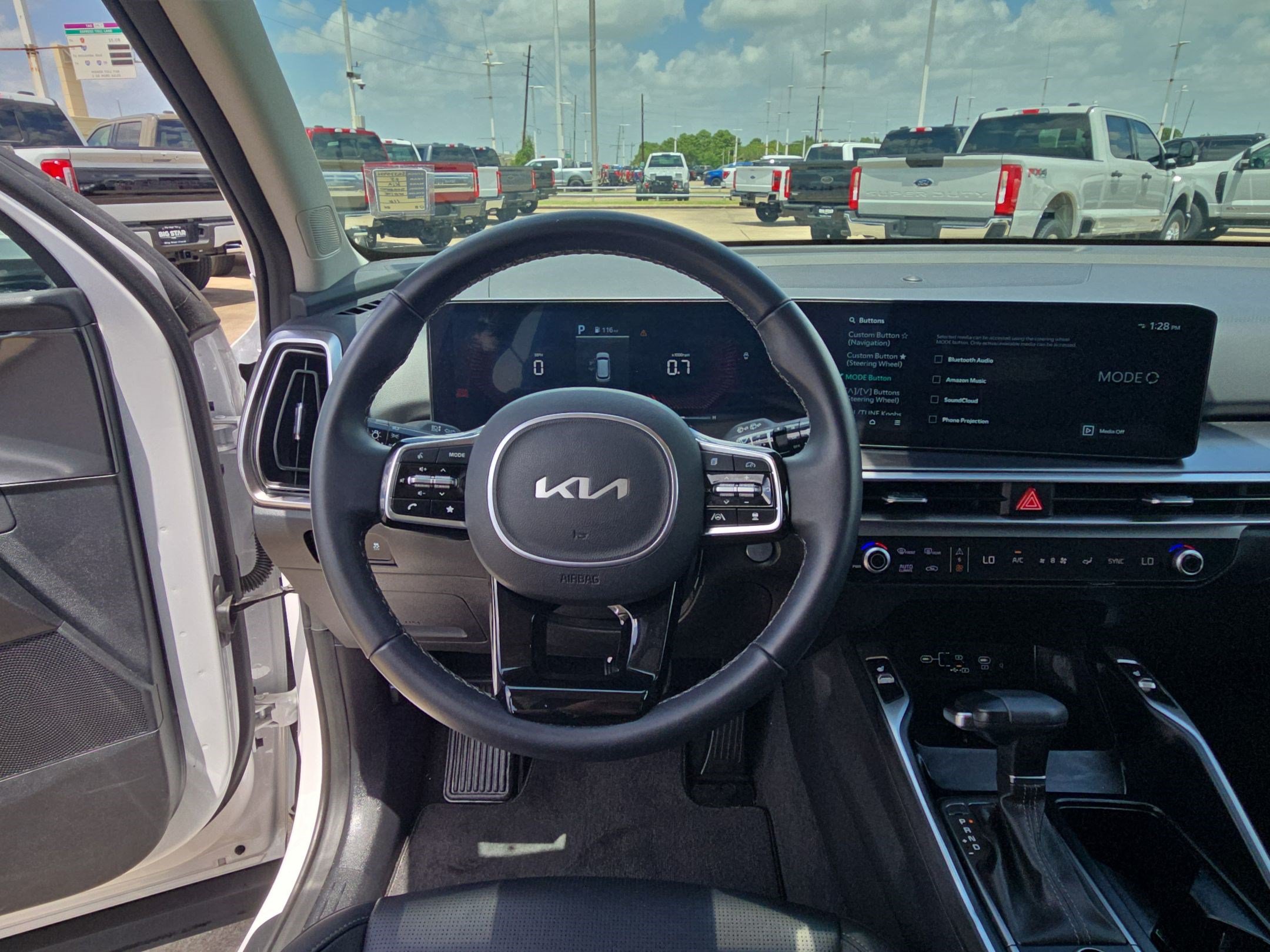 Used 2025 Kia Sorento S FWD image 51