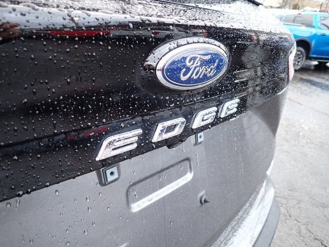 Certified 2022 Ford Edge SEL w/ Convenience Package AWD/4WD image 6