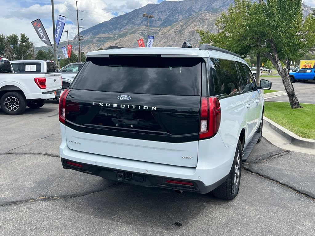 Certified 2025 Ford Expedition Platinum AWD/4WD image 9