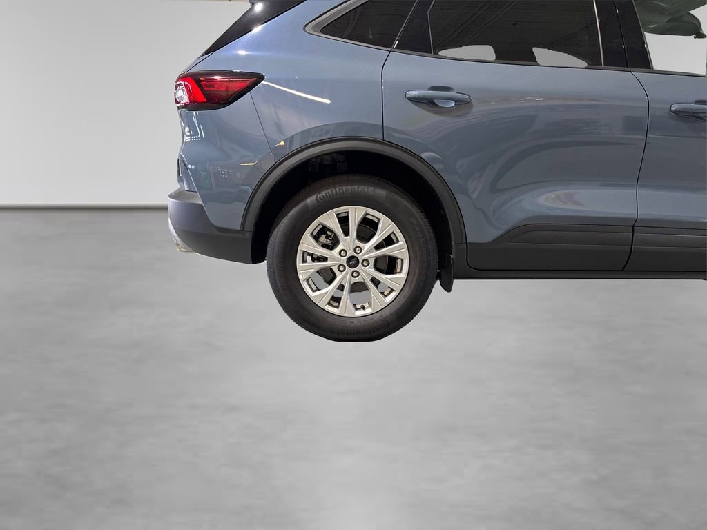 Certified 2025 Ford Escape Active image 18