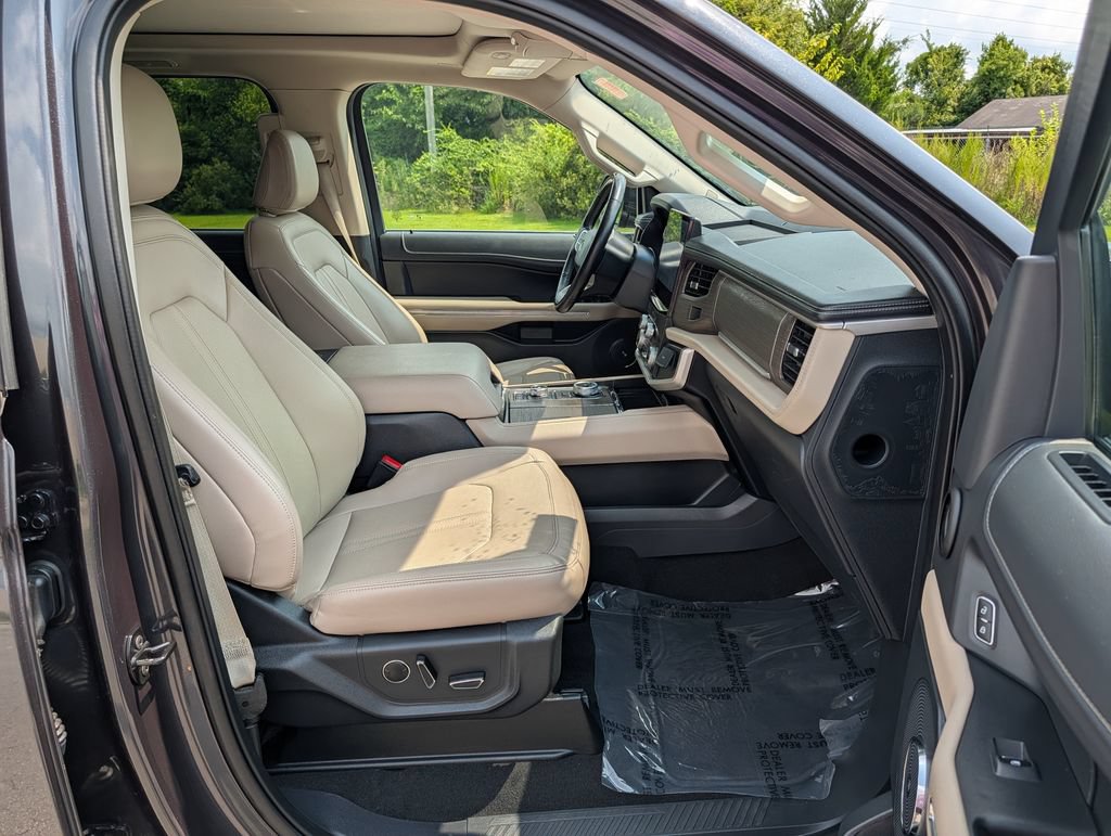 Certified 2024 Ford Expedition Limited AWD/4WD image 25