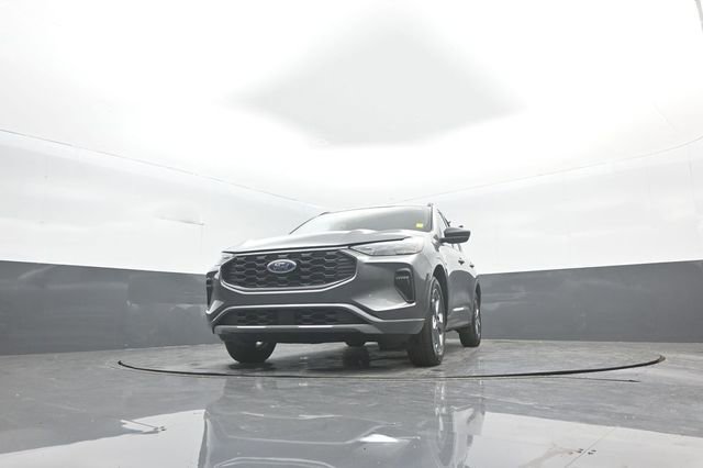 Certified 2023 Ford Escape ST-Line w/ Tech Pack #1 image 32