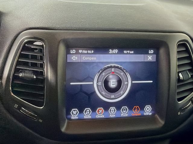Used 2020 Jeep Compass Trailhawk AWD/4WD image 16