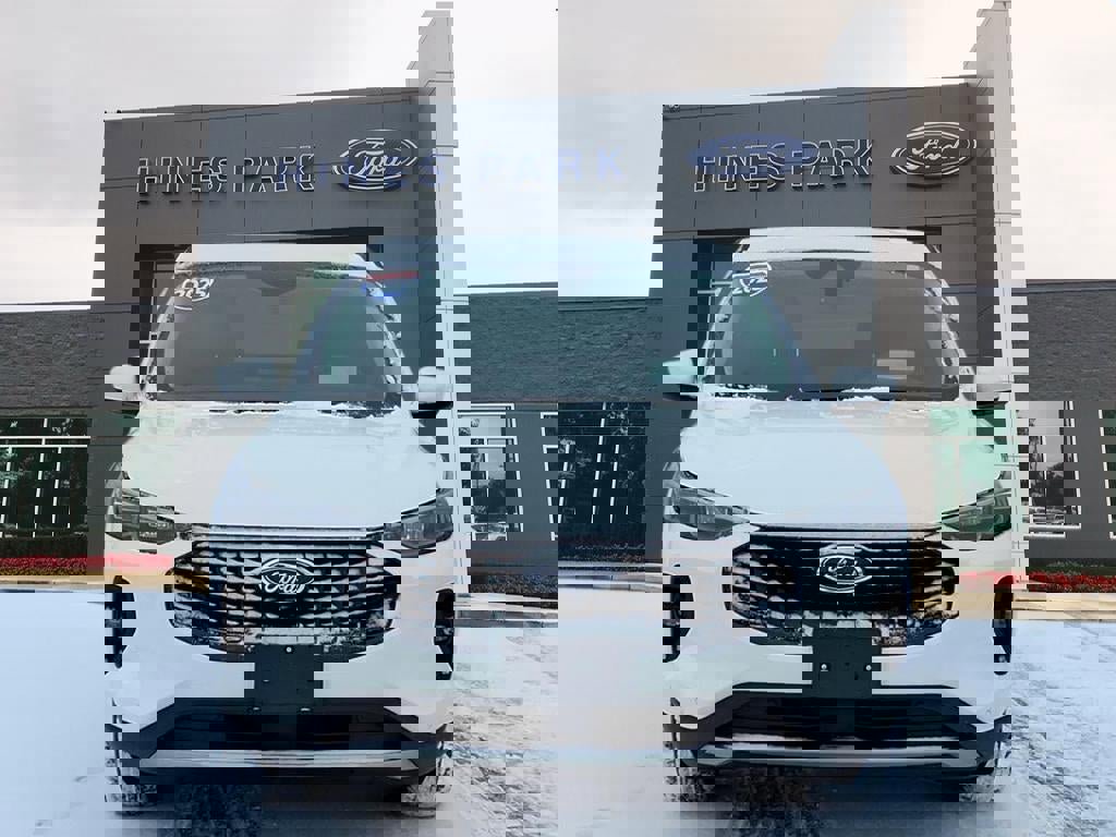 Certified 2025 Ford Escape Premium w/ PHEV Premium Package image 8