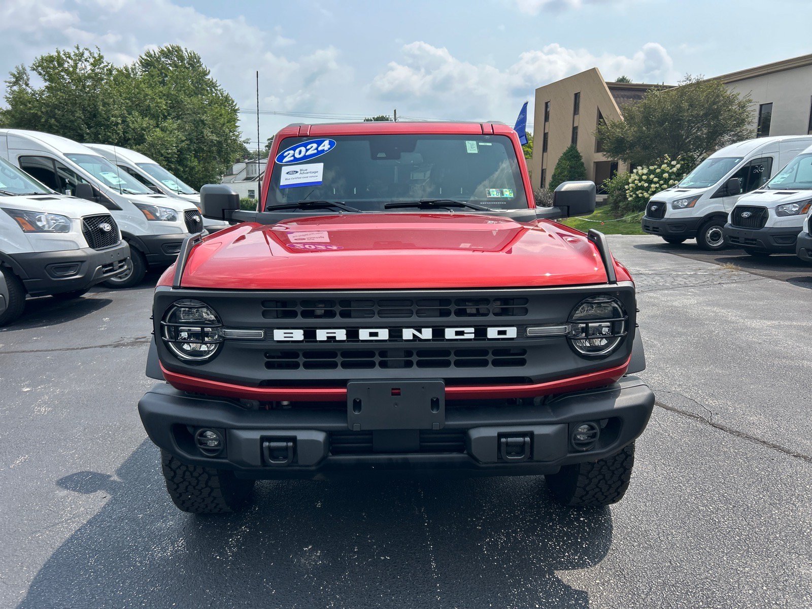 Certified 2024 Ford Bronco Black Diamond AWD/4WD image 2