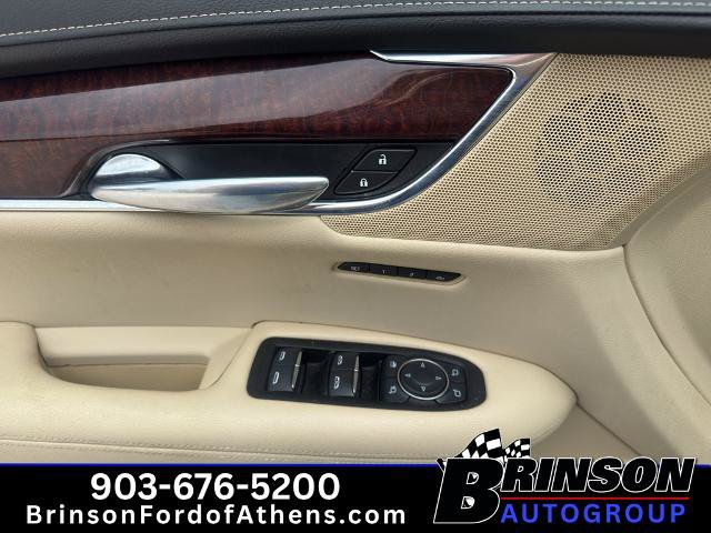 Used 2017 Cadillac XT5 Luxury w/ Driver Awareness Package FWD image 14
