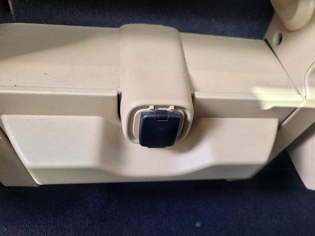 Certified 2018 Ford F350 Lariat w/ Camper Package image 14