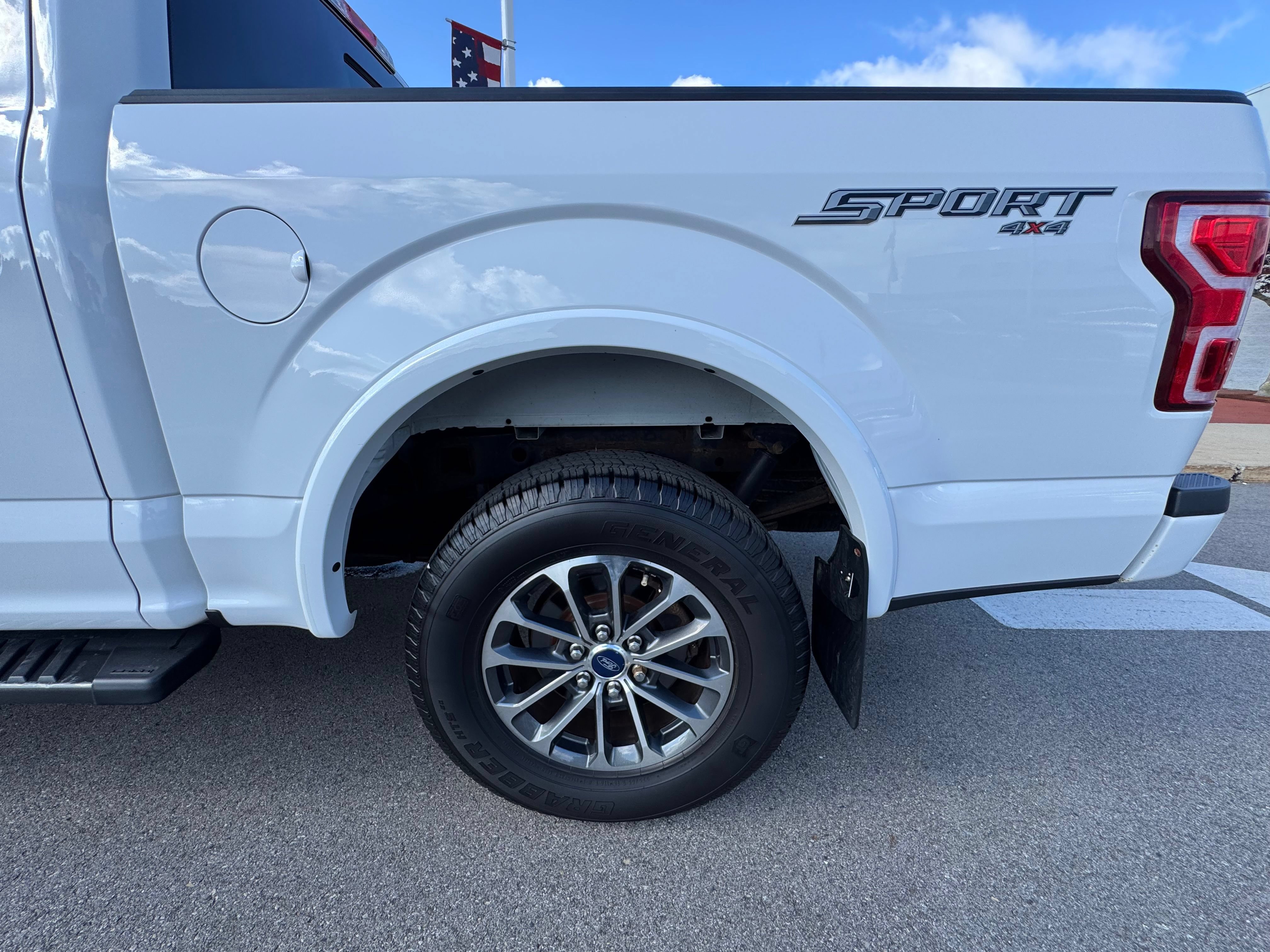 Certified 2018 Ford F150 XLT w/ Equipment Group 302A Luxury AWD/4WD image 21