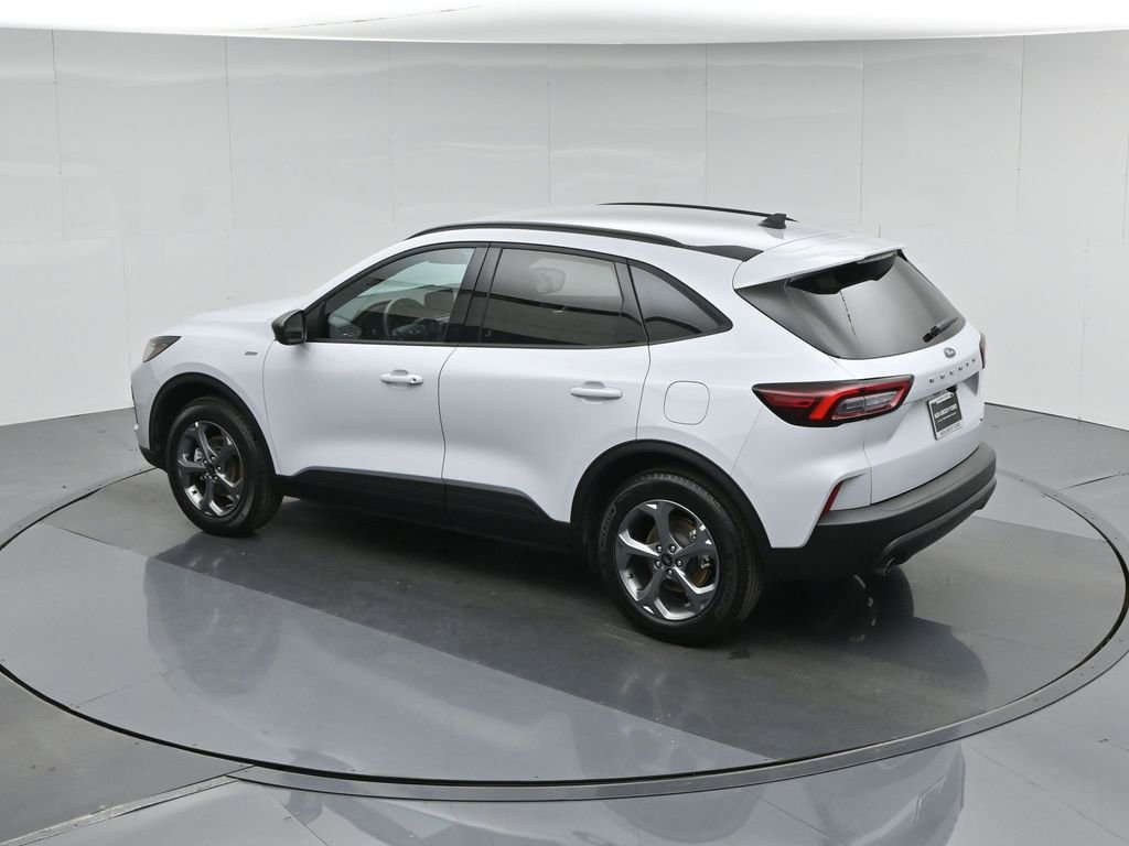 Certified 2025 Ford Escape ST-Line AWD/4WD image 45
