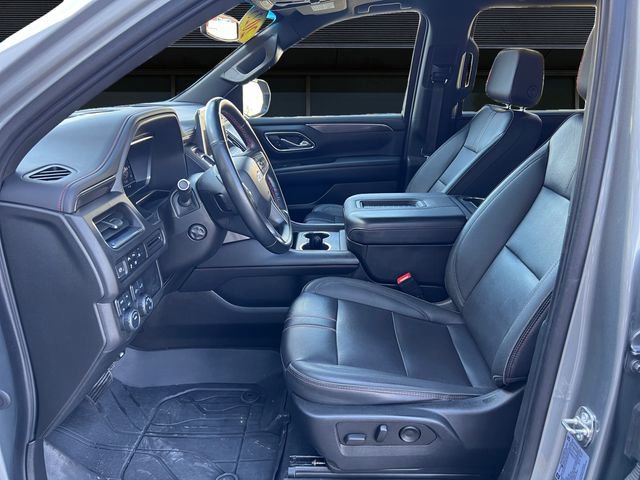 Used 2023 Chevrolet Suburban RST w/ Sport Performance Package AWD/4WD image 9