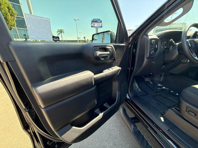 Used 2023 Chevrolet Silverado 1500 Custom w/ 2.7L Blackout Package AWD/4WD image 10