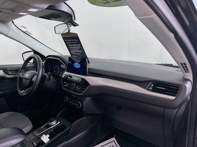 Certified 2022 Ford Escape SE w/ SE Sport Appearance Package image 34