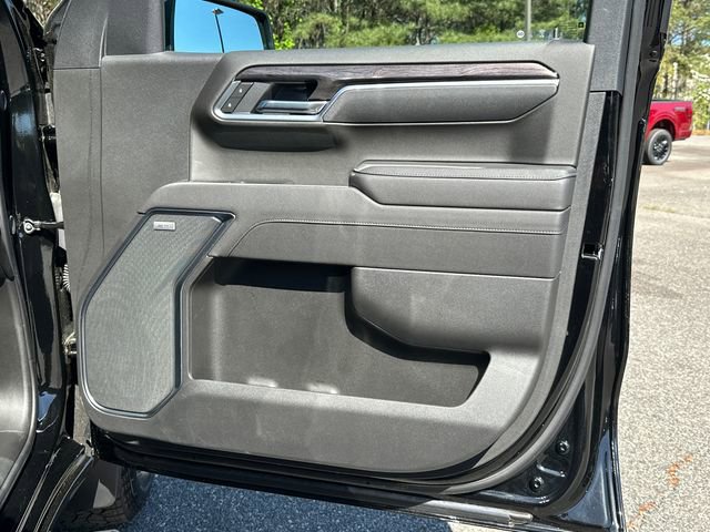 Used 2025 Chevrolet Silverado 1500 LTZ w/ LTZ Premium Package image 14