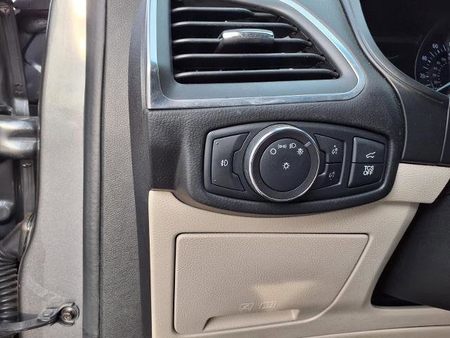 Certified 2022 Ford Edge Titanium image 17