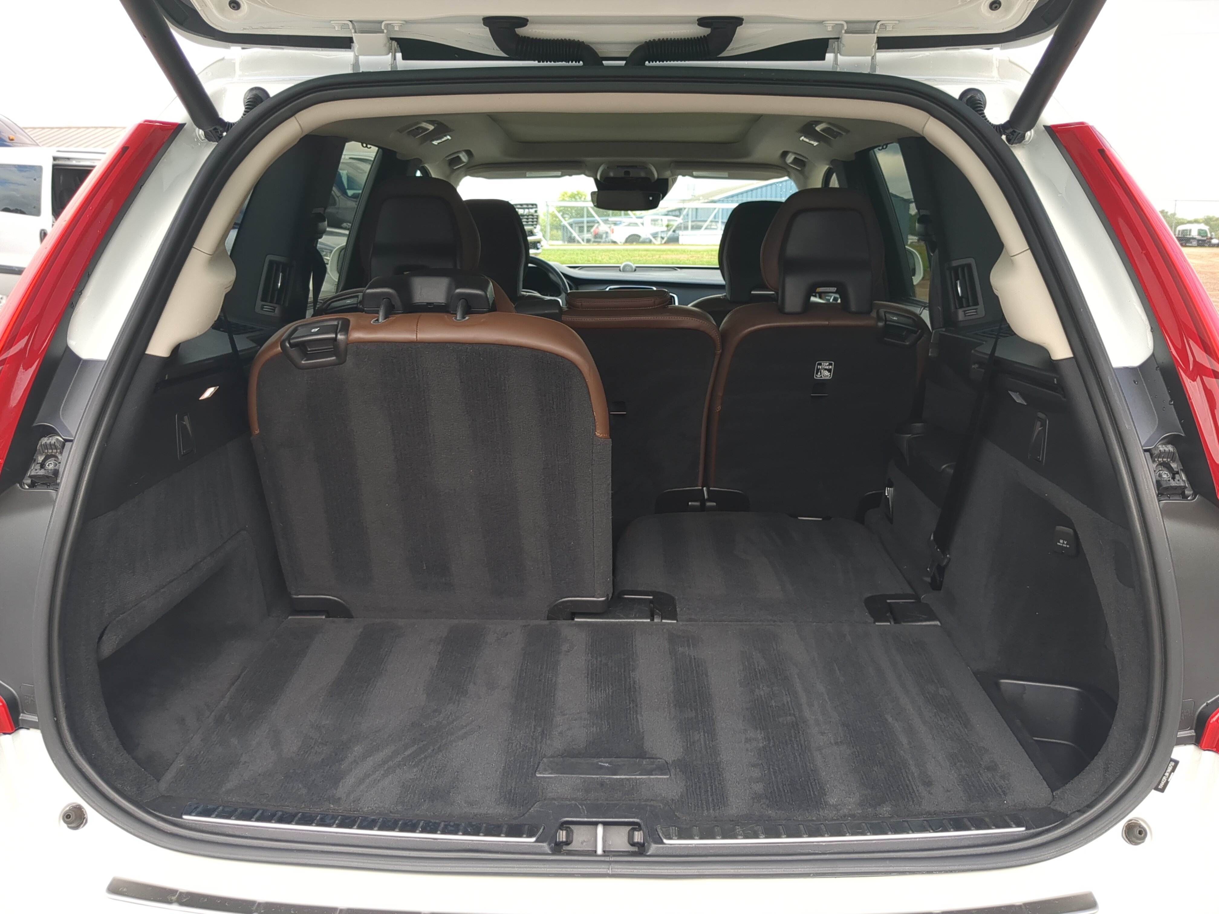 Used 2019 Volvo XC90 T6 Inscription w/ Advanced Package AWD/4WD image 11