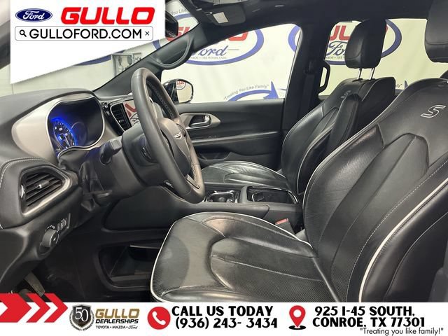 Used 2024 Chrysler Pacifica Limited w/ S Appearance Package FWD image 30
