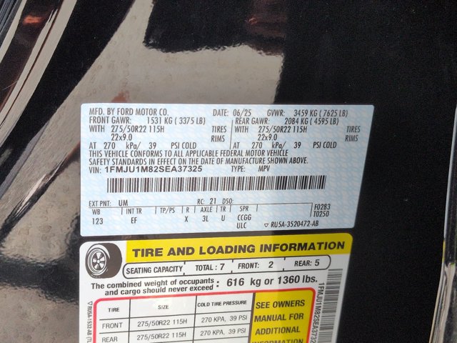 Certified 2025 Ford Expedition Platinum w/ Driver's Package AWD/4WD image 40