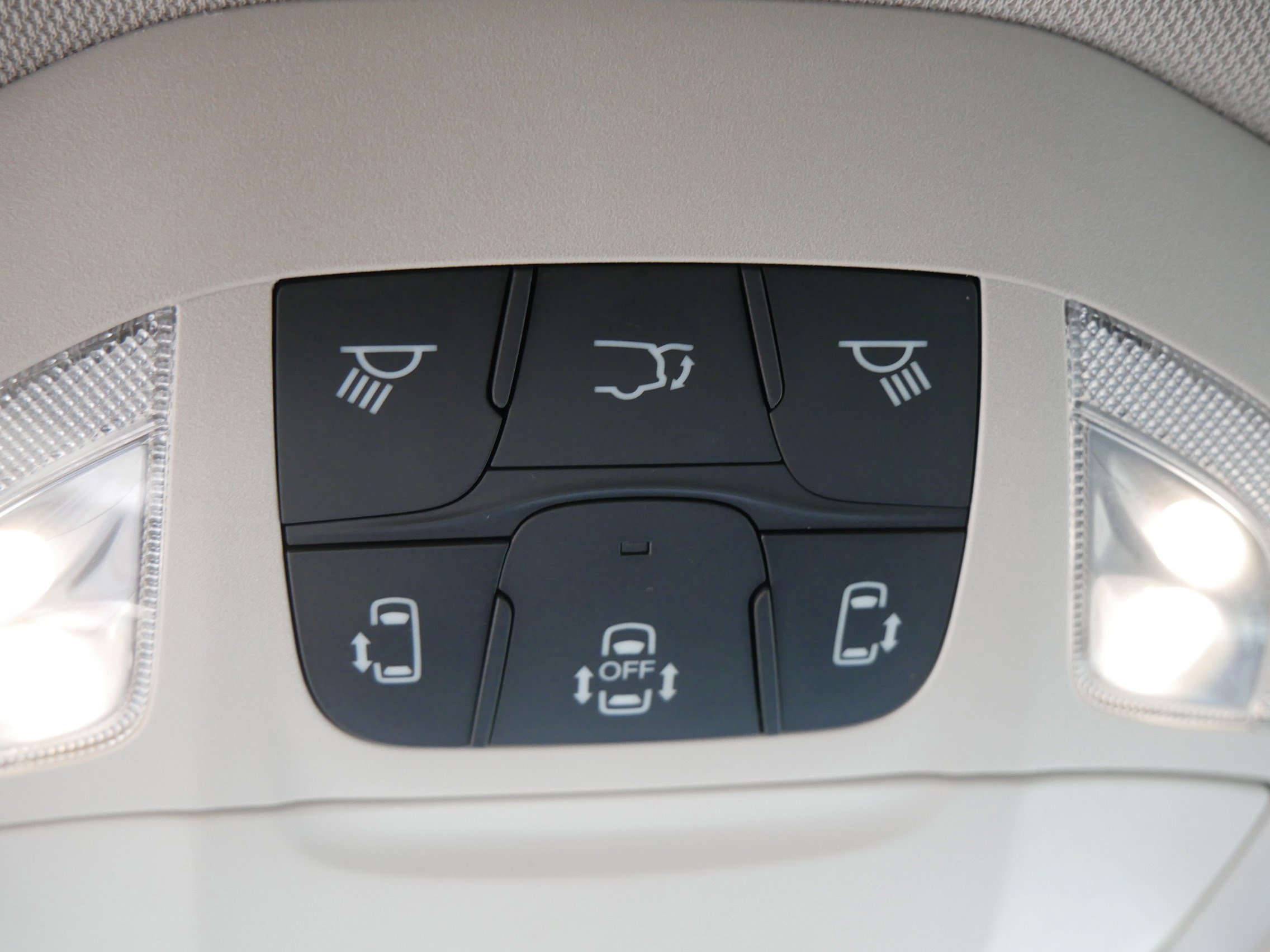 Used 2024 Chrysler Pacifica Touring-L image 32