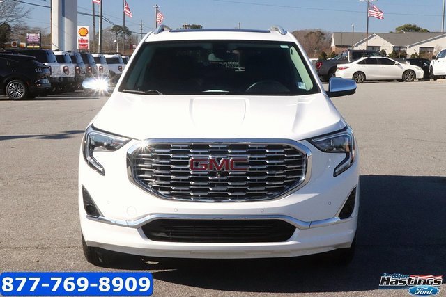 Used 2019 GMC Terrain Denali w/ Advanced Safety Package image 6