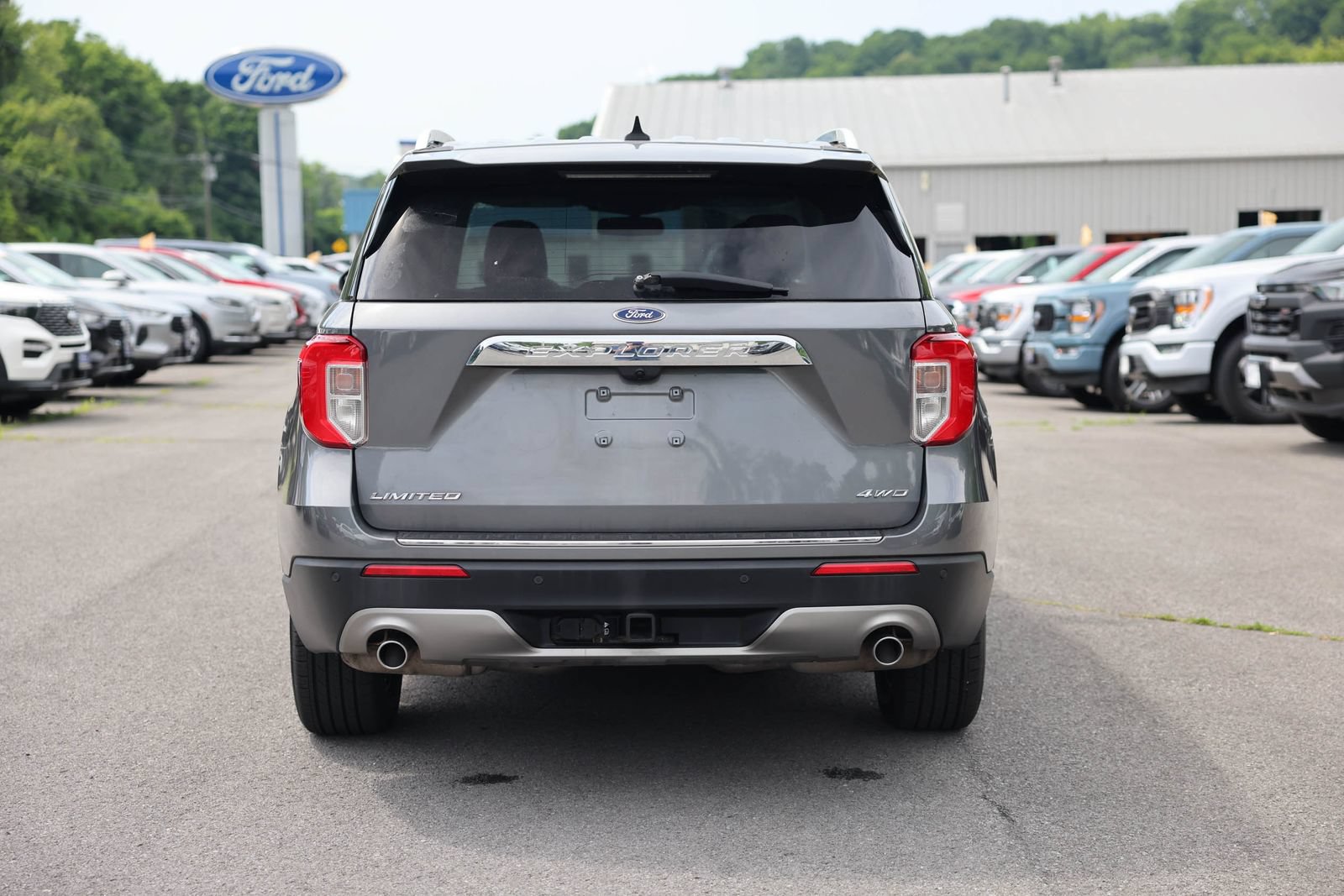 Certified 2023 Ford Explorer Limited w/ Limited Technology Package AWD/4WD image 6