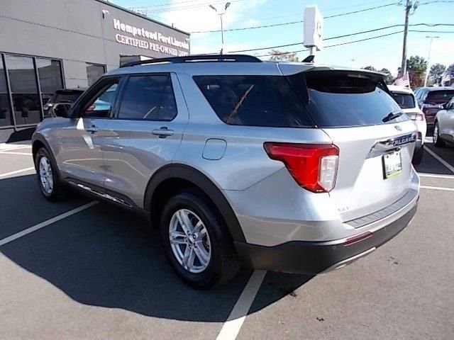 Certified 2022 Ford Explorer XLT w/ Equipment Group 202A image 3