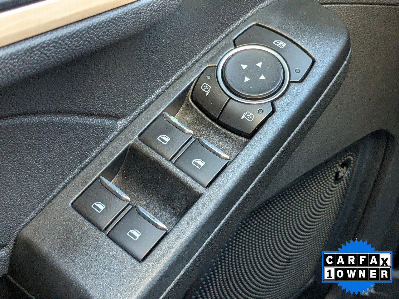 Certified 2022 Ford Escape Titanium w/ Titanium Elite Package image 27