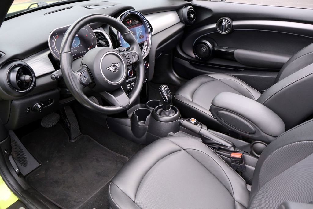 Used 2022 MINI Cooper Convertible w/ Premium Package FWD image 5