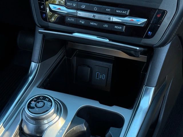 Certified 2020 Ford Explorer Platinum w/ Premium Technology Package image 45