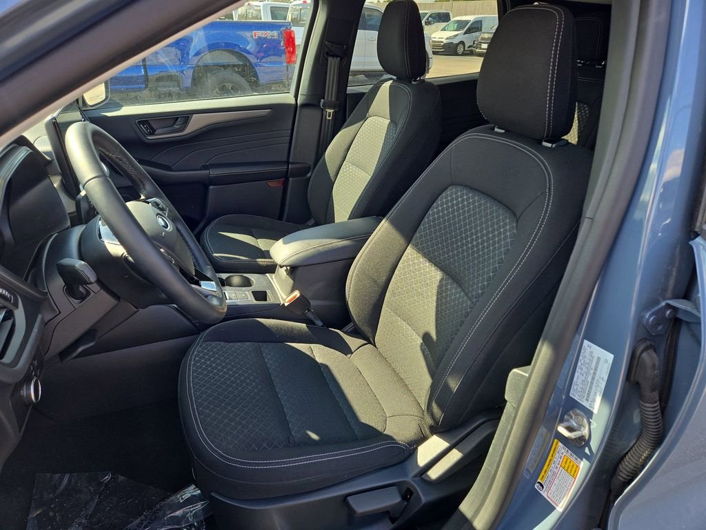 Certified 2025 Ford Escape Active w/ Tech Pack #1 AWD/4WD image 6