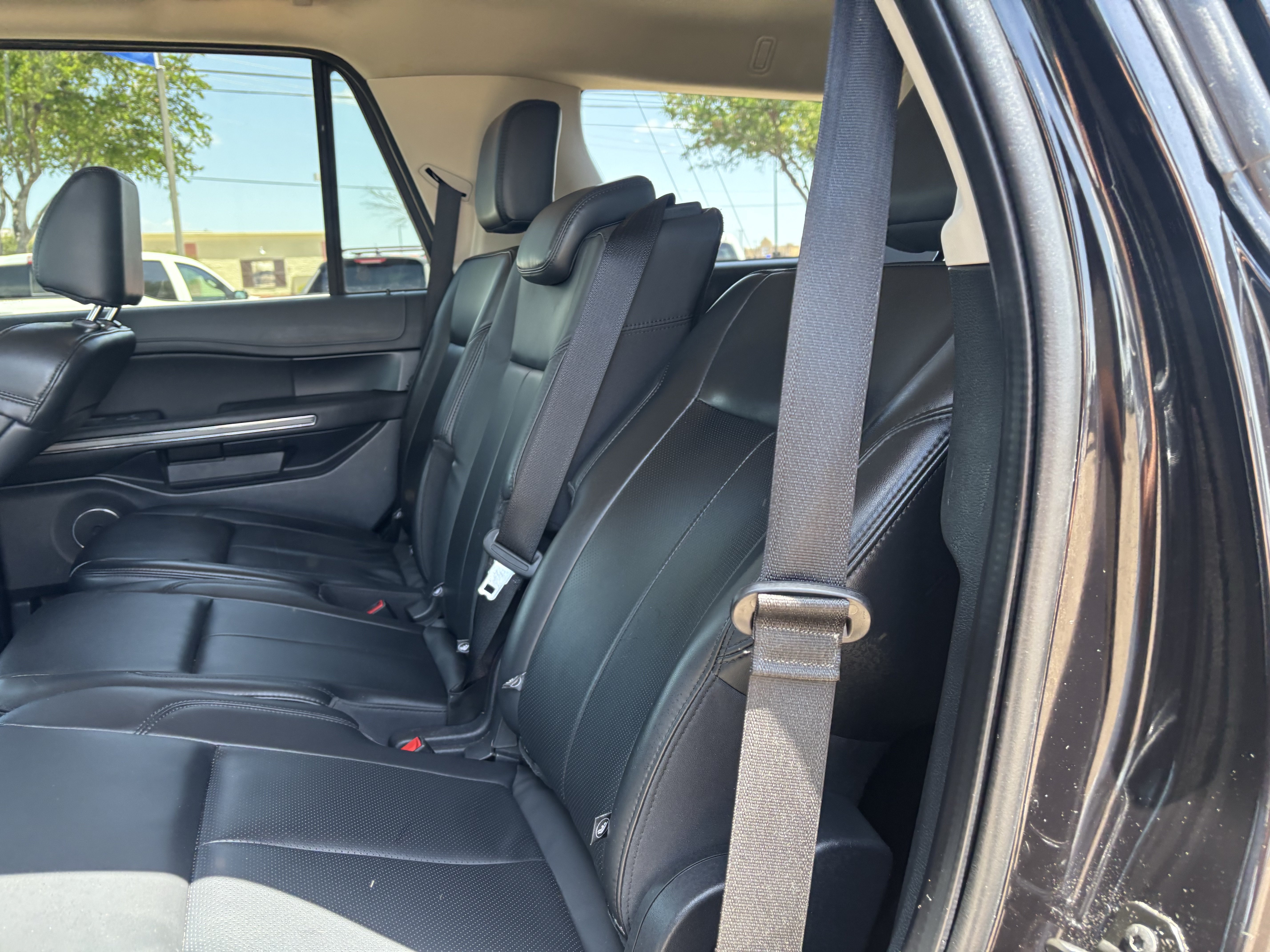 Certified 2023 Ford Expedition XLT RWD image 16