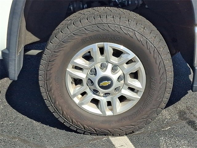 Used 2022 Chevrolet Silverado 2500 LT w/ Convenience Package image 7