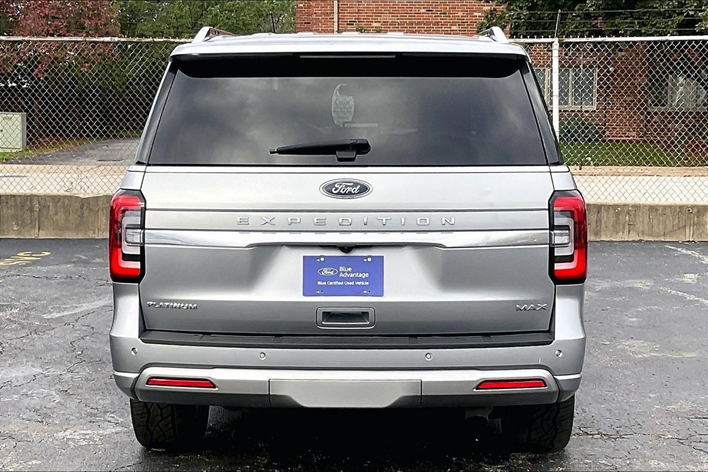 Certified 2023 Ford Expedition Max Platinum AWD/4WD image 3