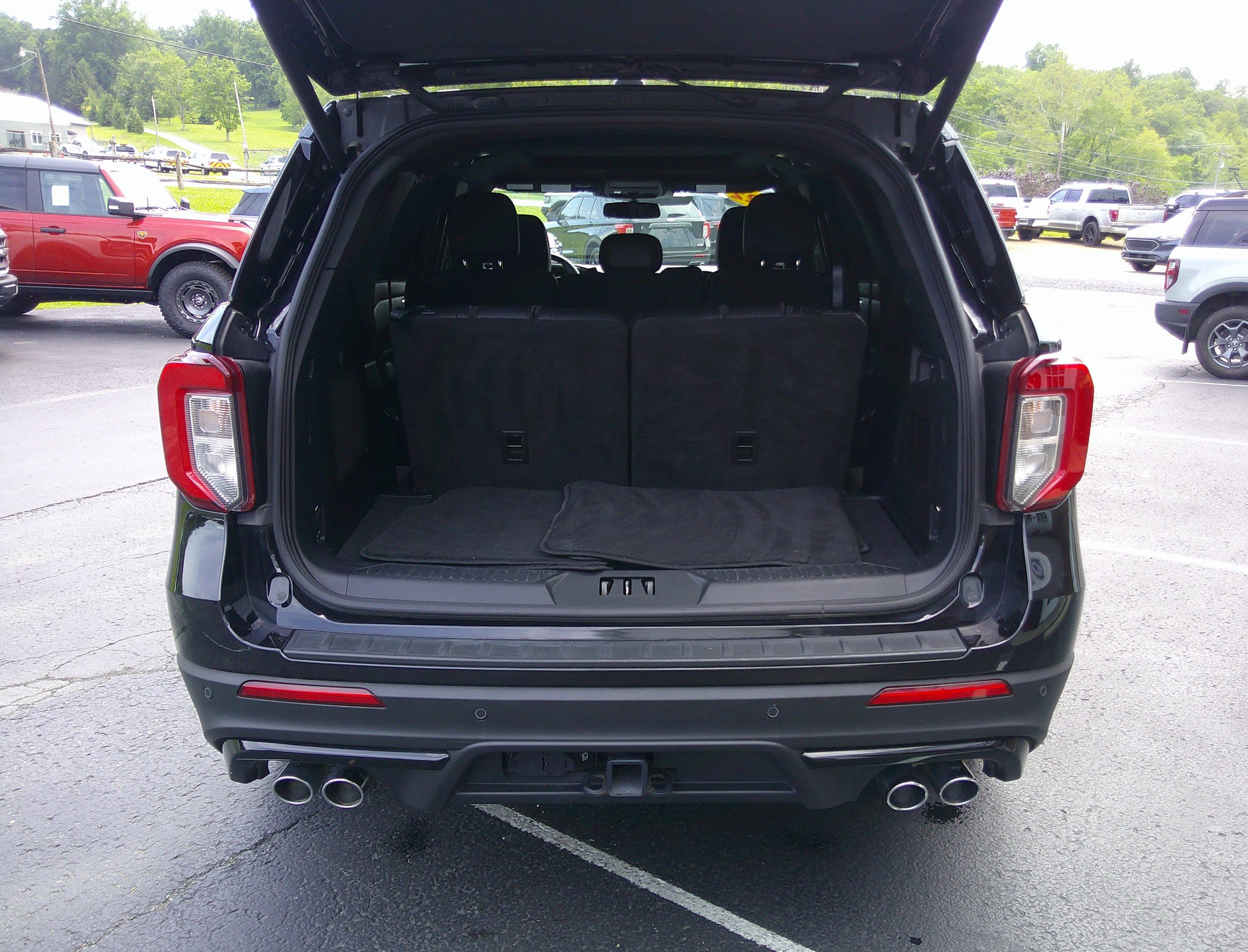 Certified 2022 Ford Explorer ST w/ Equipment Group 401A AWD/4WD image 10