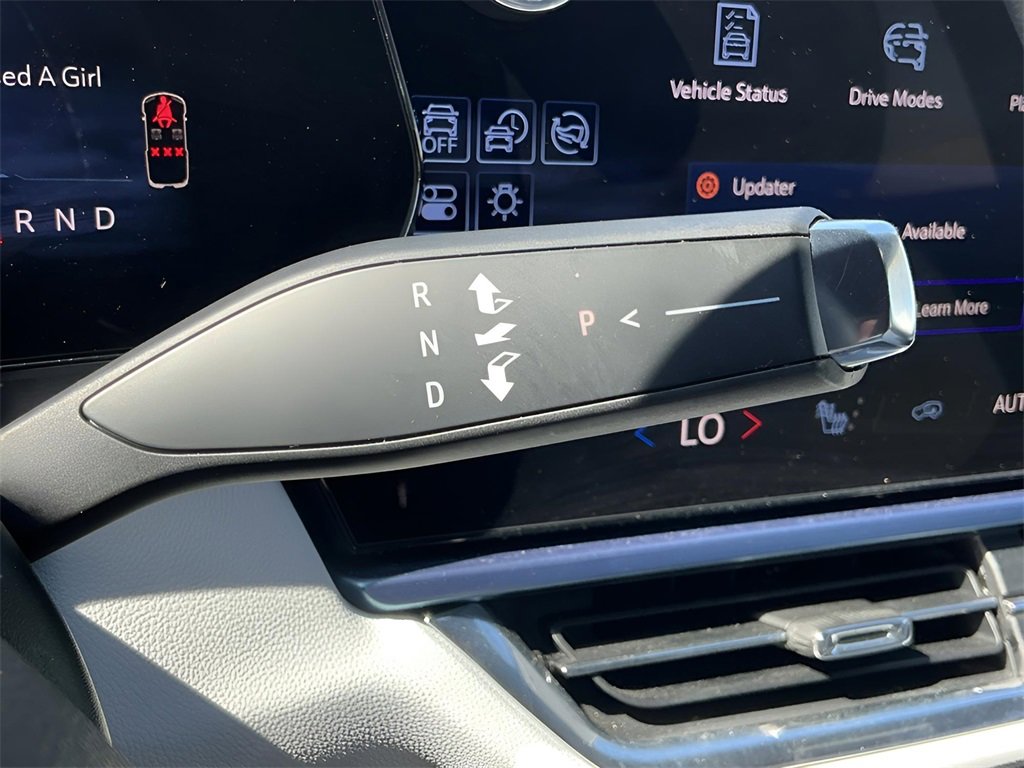 Used 2025 Chevrolet Equinox EV LT image 41