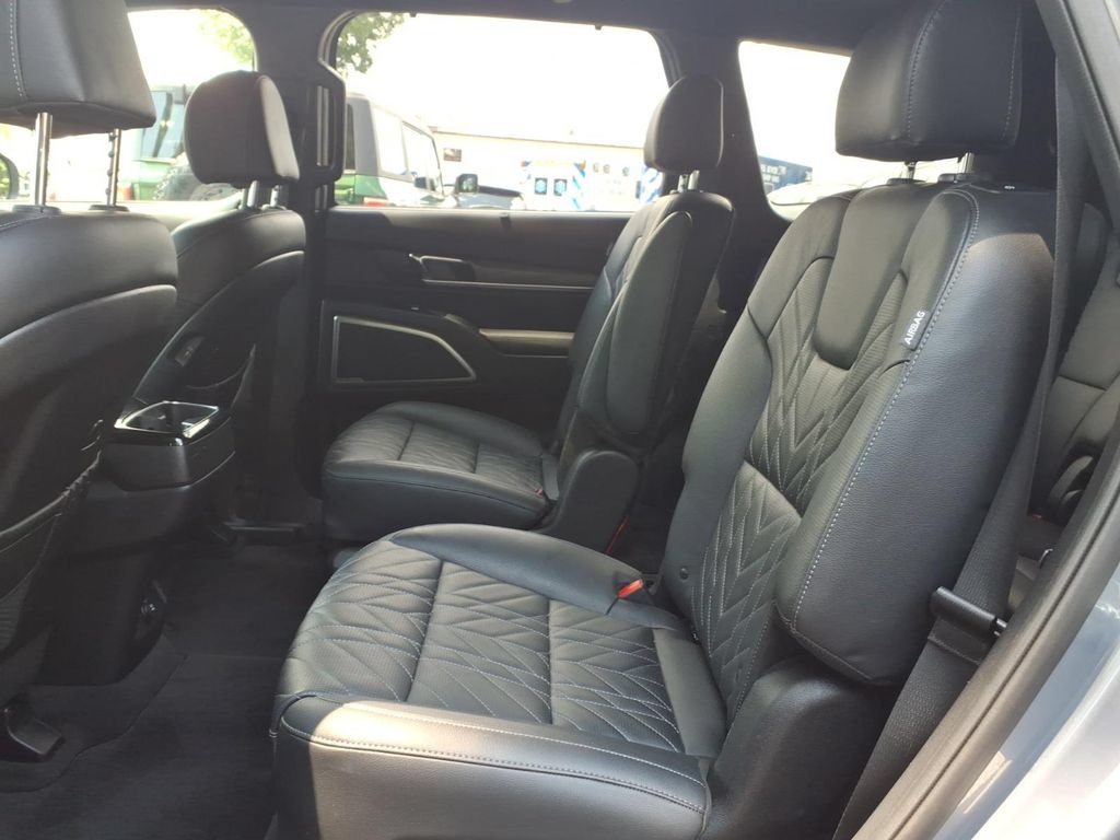 Used 2023 Kia Telluride EX X-Line AWD/4WD image 16