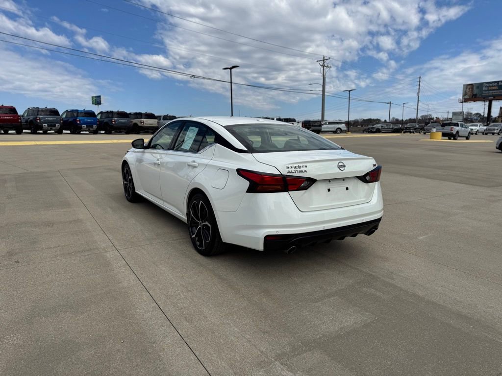 Used 2025 Nissan Altima 2.5 SR FWD image 7