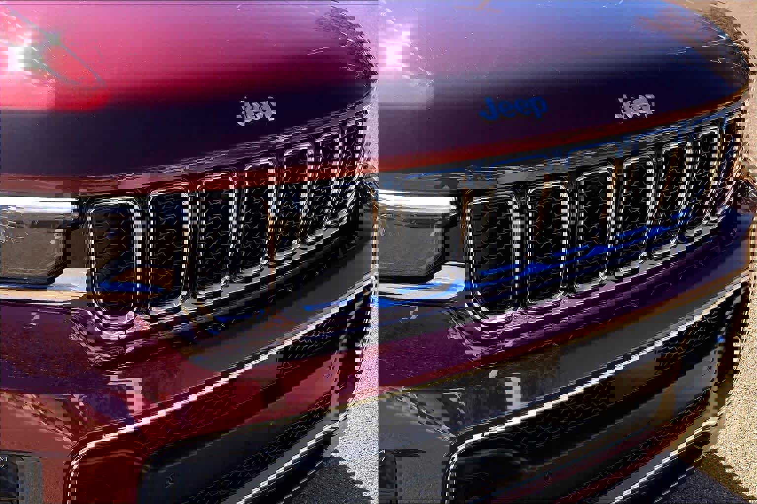 Used 2025 Jeep Grand Cherokee L Overland w/ Luxury Tech Group IV image 29