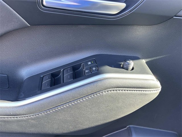 Used 2024 Toyota Highlander LE image 29