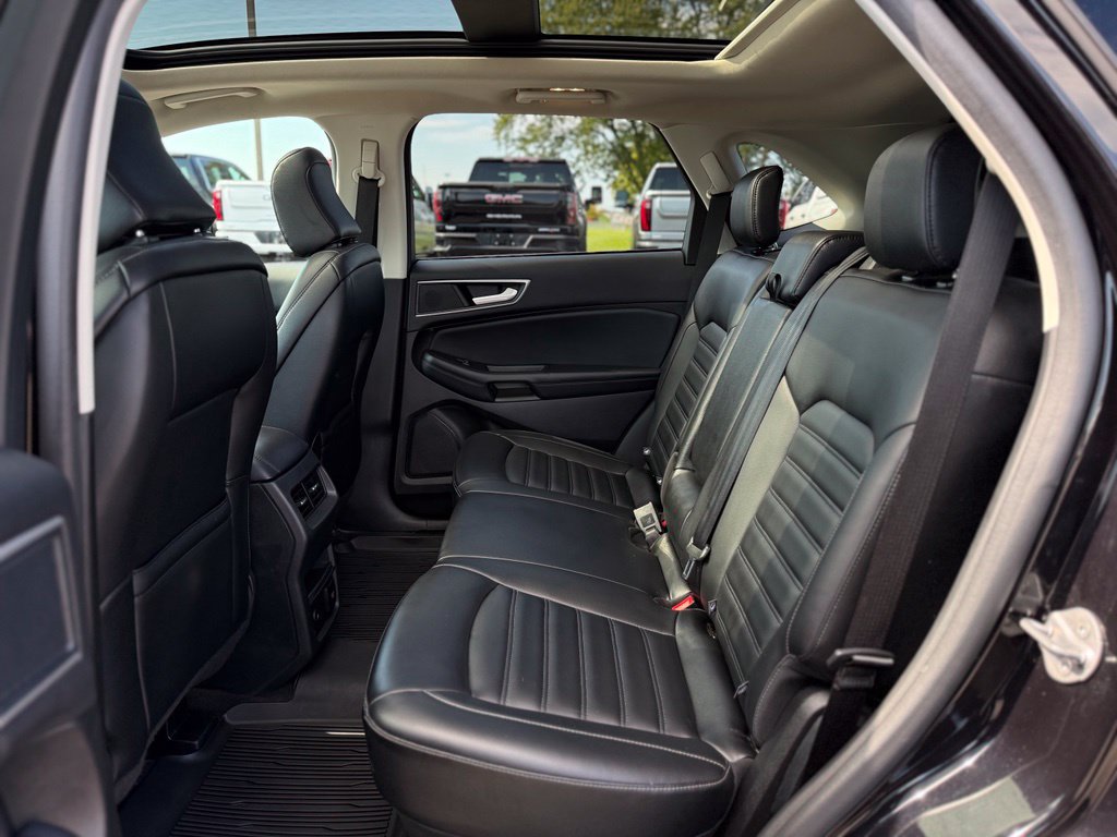Certified 2024 Ford Edge SEL w/ Convenience Package AWD/4WD image 14