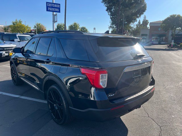Certified 2020 Ford Explorer XLT w/ Comfort Package AWD/4WD image 12