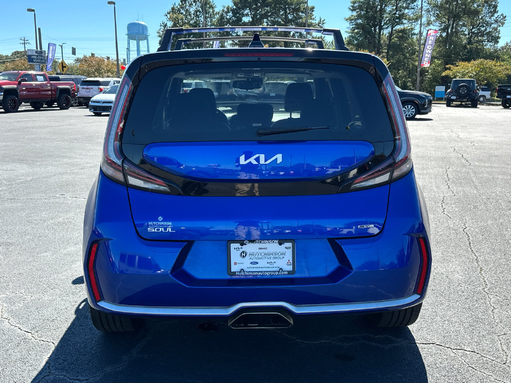 Used 2023 Kia Soul GT-Line w/ GT-Line Technology Package FWD image 6
