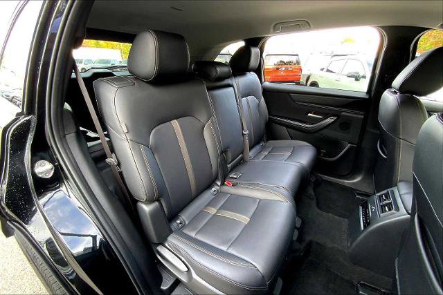 Used 2025 MAZDA CX-90 3.3 Turbo w/ Select Package image 19