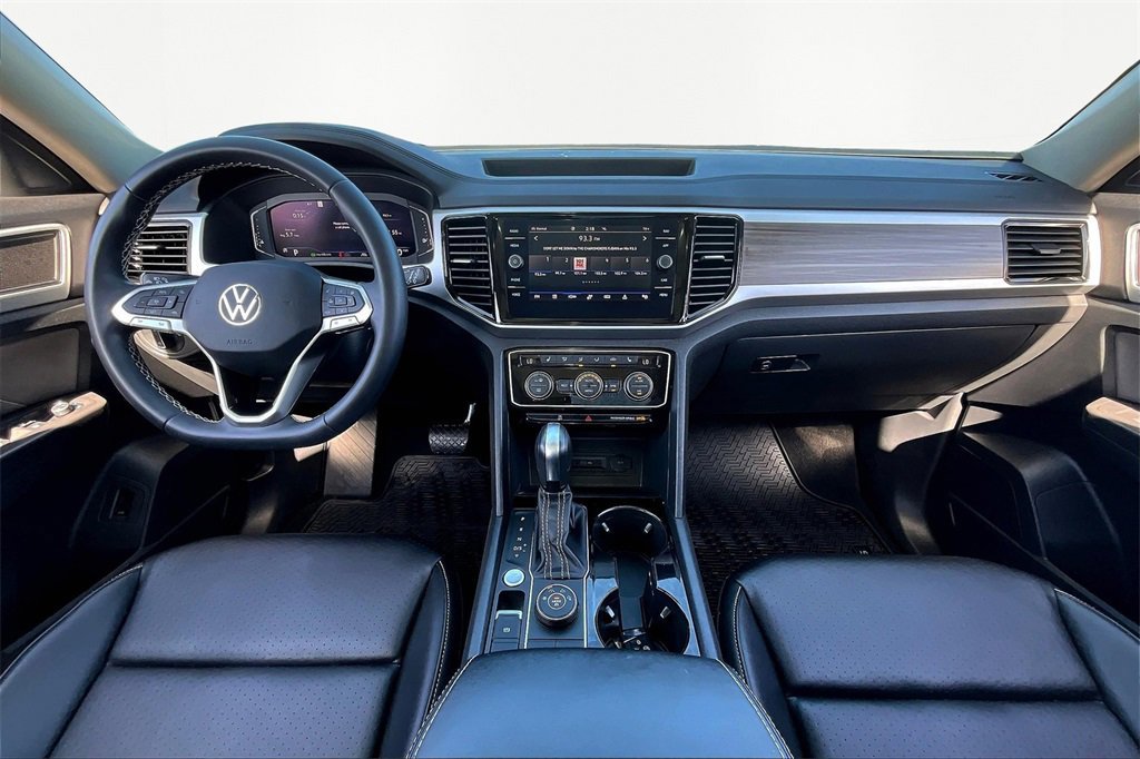 Used 2023 Volkswagen Atlas SEL image 16